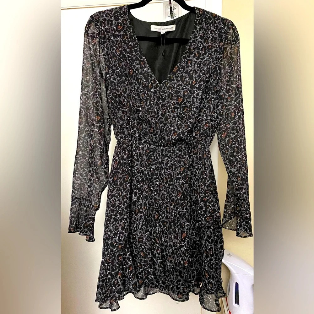 NWOT Cupcakes & Cashmere Amity Speckled Leopard Print Dress Small